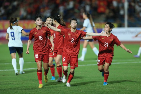 Tuyển nữ Việt Nam sẽ so tài với Myanmar chung kết SEA Games 32.