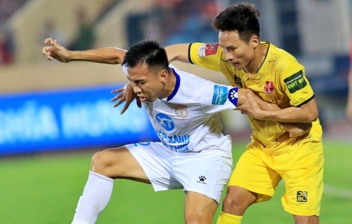 Nam Định mất trụ cột ở vòng 9 V-League.