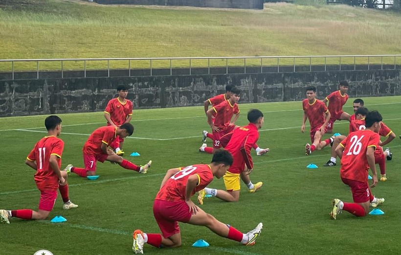 U17 Việt Nam thắng 3-1 trước Kaisenkan tại Nhật Bản.