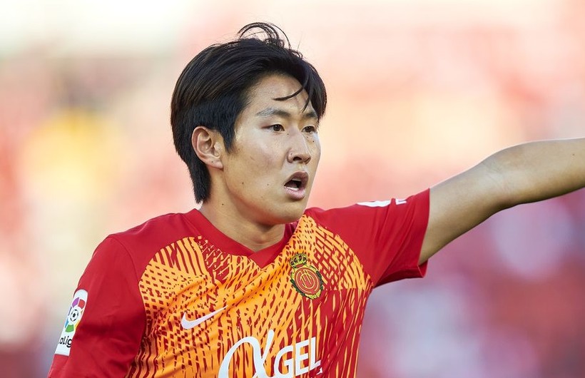 Tiền vệ Lee Kang-in của tuyển Hàn Quốc gia nhập PSG.