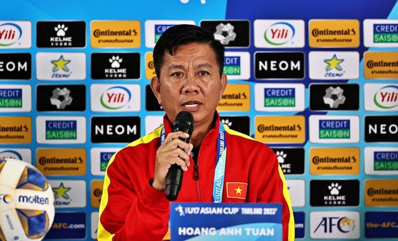 HLV Hoàng Anh Tuấn tỏ ra thận trọng trước trận gặp Nhật Bản ở lượt trận hai U17 châu Á.