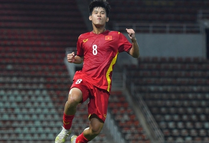 Bàn thắng của Long Vũ lọt vào top 10 bàn thắng đẹp nhất vòng bảng U17 châu Á.