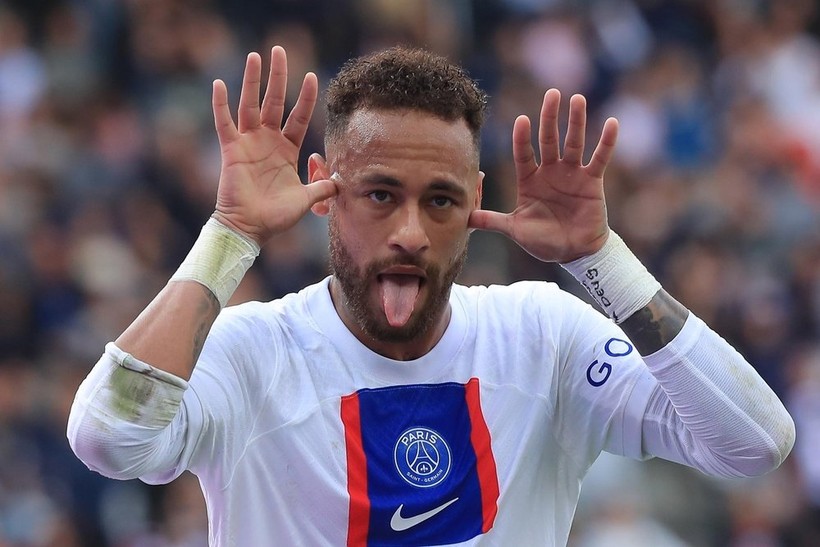 Neymar lọt tầm ngắm của CLB Al Hilal .