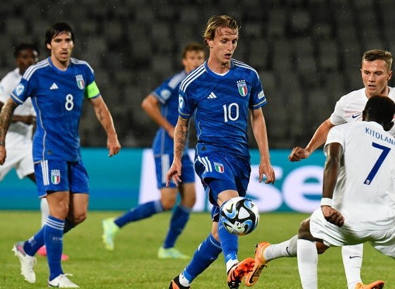 U21 Italy và Đức bị loại sớm khỏi giải U21 châu Âu.