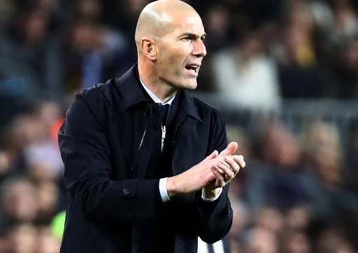 HLV Zidane từ chối mức lương siêu khủng từ bóng đá châu Á.