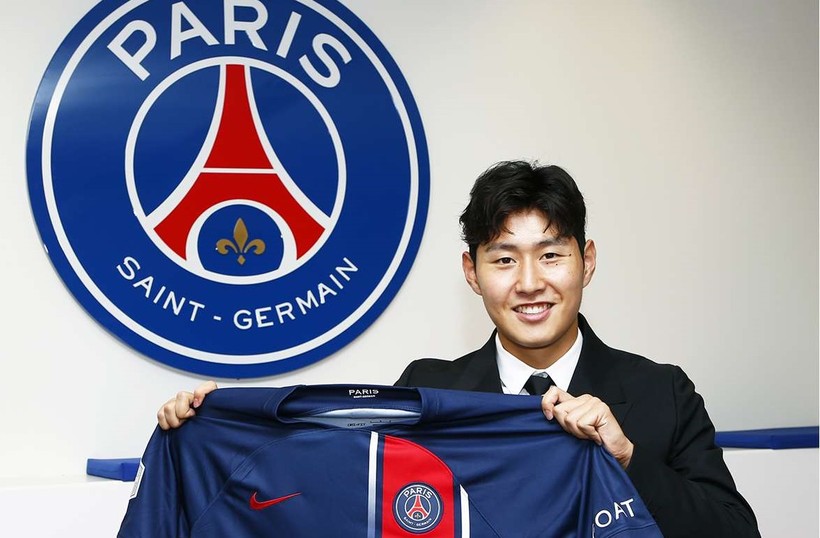  Lee Kang-in gia nhập PSG.