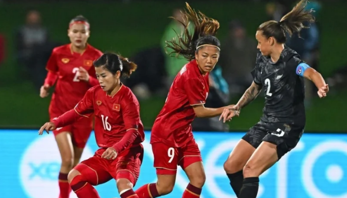 Tuyển nữ Việt Nam để thua cách biệt New Zealand trong trận giao hữu tiền World Cup.