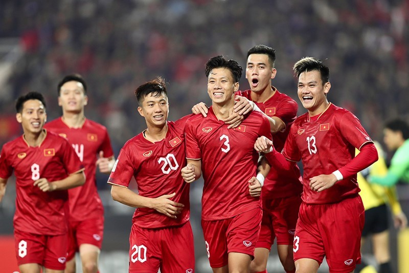 Tuyển Việt Nam giữ vững vị trí số một trên bảng xếp hạng FIFA tháng 7.