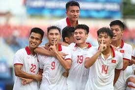 U23 Việt Nam rộng cửa vào bán kết sau trận thắng U23 Lào.