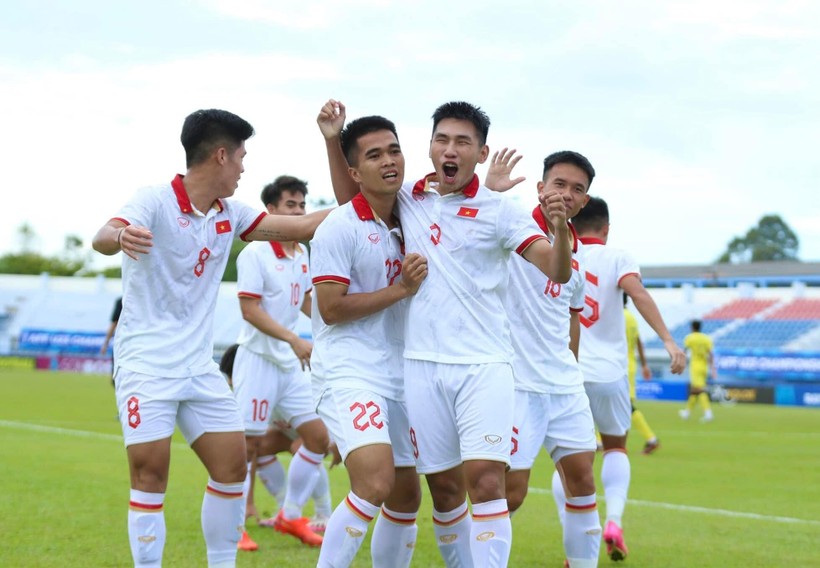 Việt Nam vào chung kết U23 Đông Nam Á sau chiến thắng cách biệt trước Malaysia.