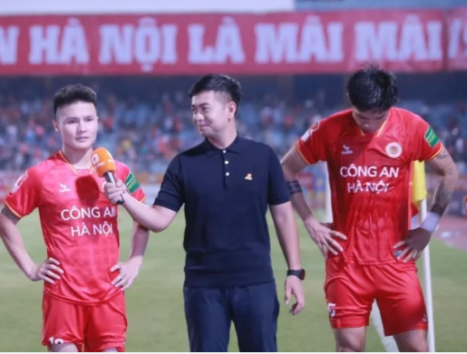 Quang Hải và Văn Hậu nghỉ thi đấu dài hạn vì chấn thương.