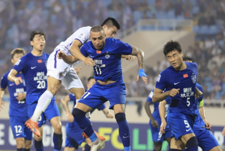 Hà Nội FC thắng sát nút Wuhan Three Towns ở Cup C1 châu Á.