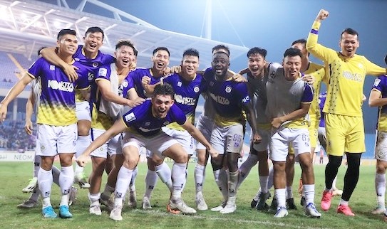 Bóng đá Việt Nam thăng tiến trên BXH châu Á sau thành tích của Hà Nội FC.