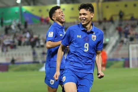 ĐT Thái Lan có chiến thắng ấn tượng trước Kyrgyzstan ở Asian Cup.