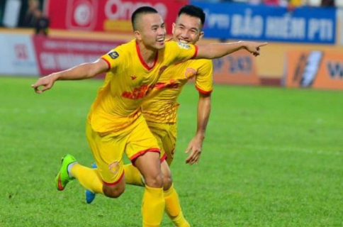 Lê Sỹ Minh gia nhập Bắc Ninh FC ở giải hạng Nhì.