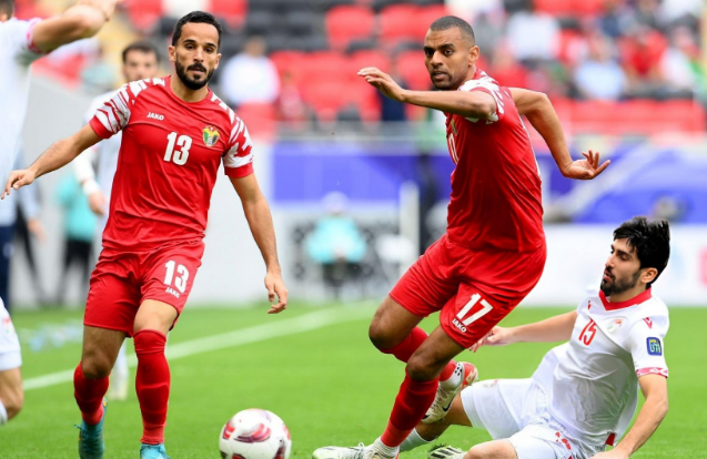 Jordan vào bán kết Asian Cup sau chiến thắng trước Tajikistan.