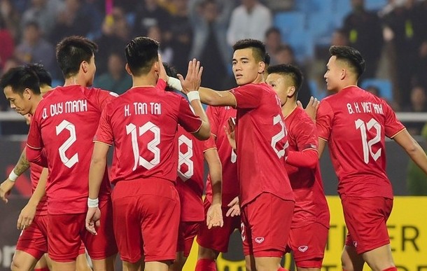 Tuyển Việt Nam nhận nhiều hoài nghi sau thất bại ở Asian Cup.
