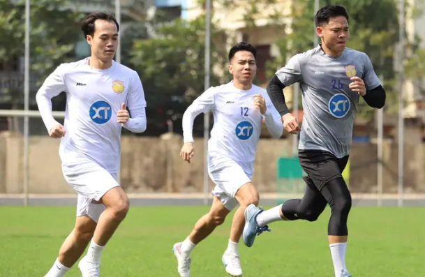 CLB Nam Định tập trung sớm cho V-League.
