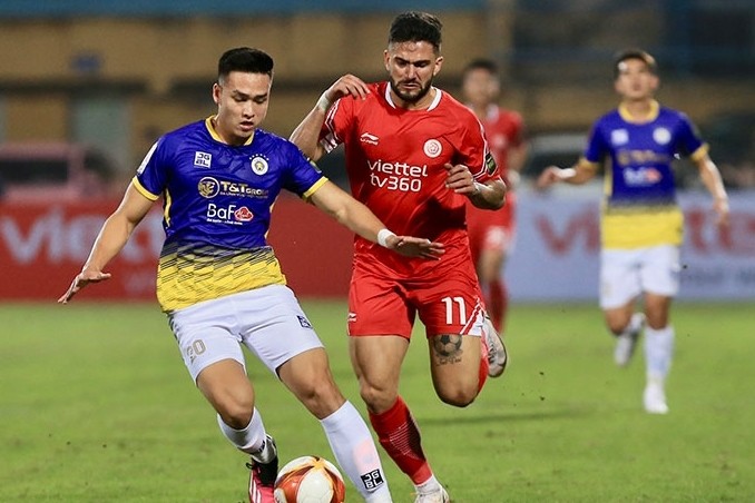 Hà Nội FC cân nhắc lựa chọn SVĐ Hà Đông làm sân nhà ở mùa giải tới.