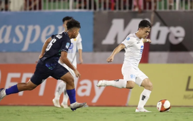 Nam Định vào Tứ kết Cúp Quốc gia sau chiến thắng tối thiểu Bình Định FC