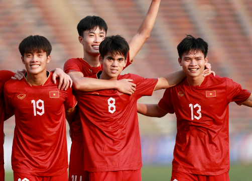 U23 Việt Nam giao hữu với U23 Tajikistan trước thềm giải châu Á.