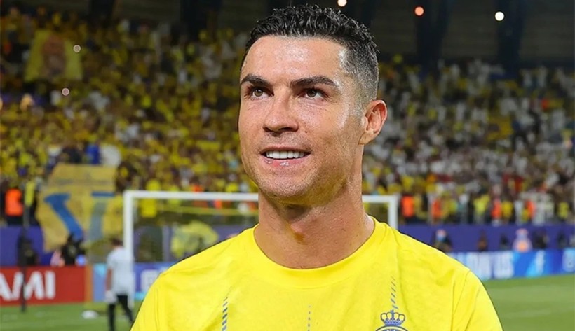 C.Ronaldo giúp Al Nassr chiêu mộ ngôi sao của MU.