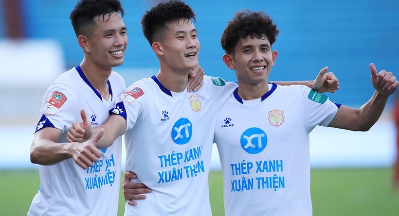 Trận Nam Định - Hà Nội FC ở vòng 14 V-League 2023/24 áp dụng công nghệ VAR.