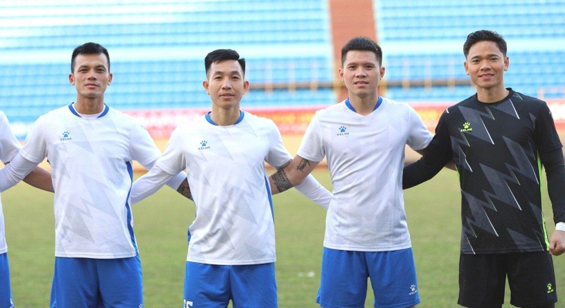 Hữu Tuấn bị Nam Định gạch tên ở giai đoạn 2 V-League.