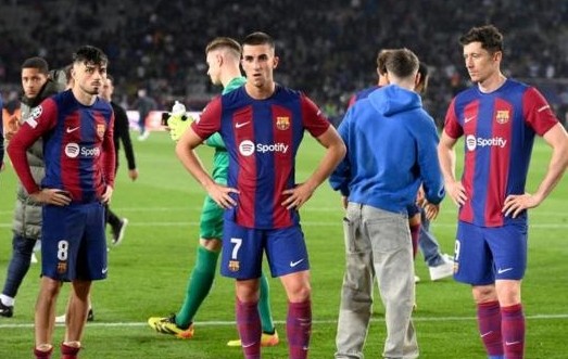 Barca nhận án phạt nặng từ Liên đoàn bóng đá châu Âu.