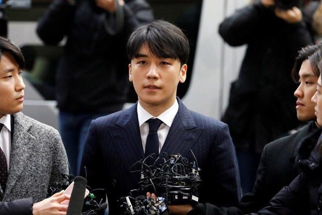 Cảnh sát chính thức yêu cầu lệnh bắt Seungri nhóm Big Bang