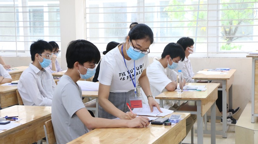 Năm 2021, thí sinh tại Hà Nội phải thi 4 môn vào lớp 10 THPT công lập không chuyên.