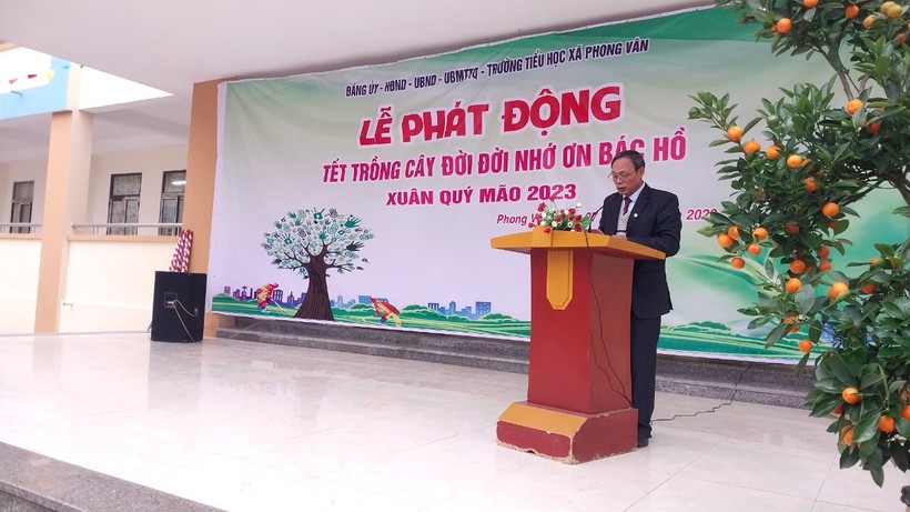 Ngày 27/1, Đảng ủy chính quyền xã Phong Vân đã tổ chức lễ phát động Tết trồng cây tại Trường Tiểu học Phong Vân. 