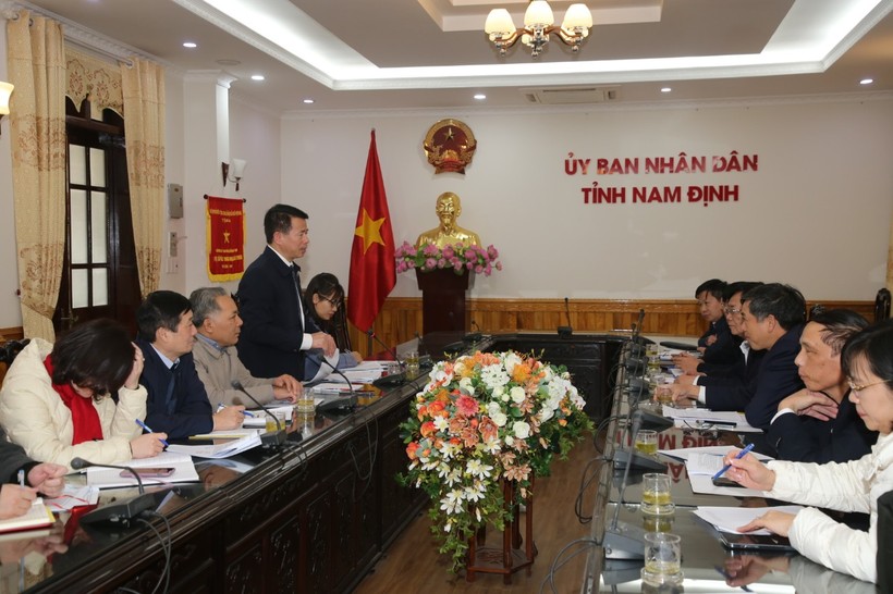 Đoàn ĐBQH tỉnh Nam Định do ông Nguyễn Hải Dũng làm trưởng đoàn đến làm việc với UBND tỉnh Nam Định về việc thực hiện Nghị quyết số 88, Nghị quyết số 51 của Quốc Hội.