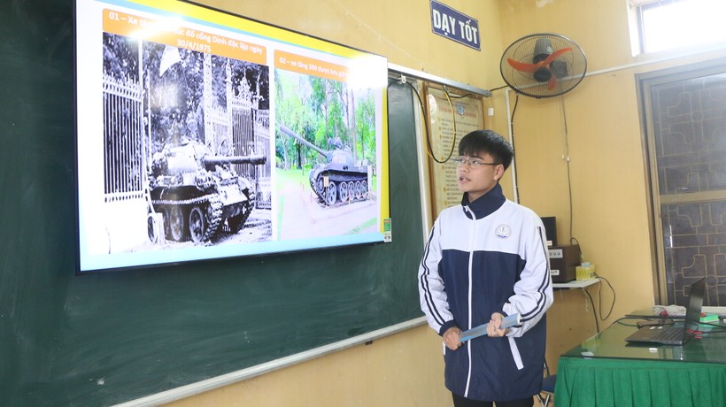 Giờ học Lịch sử liên quan đến nội dung chiến thắng ngày 30/4/1975 của học sinh lớp 10 Trường THPT Nam Trực, Nam Định.