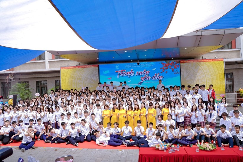 Năm 2023, Trường THCS Cầu Giấy, Hà Nội đạt thành tích ấn tượng với gần 500 lượt học sinh đỗ lớp 10 chuyên. Ảnh: NTCC.