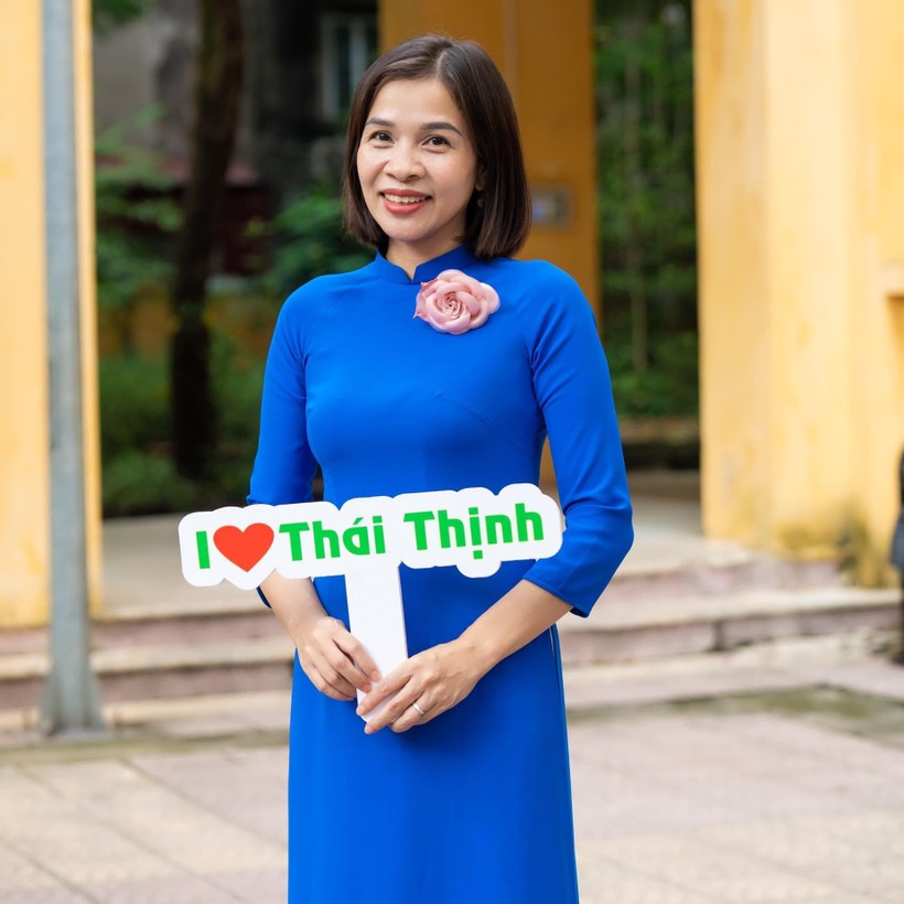 Cô Hoàng Liên Nhung, Tổ phó tổ Toán - Tin - Công nghệ của Trường THCS Thái Thịnh.