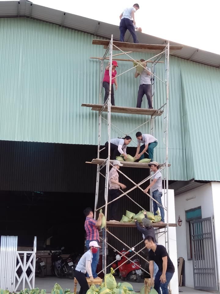 người dân Khánh Hòa khẩn trương ứng phó cơn bão số 9