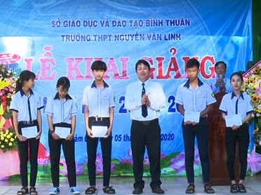 Bình Thuận: Hỗ trợ học sinh nghèo vững tin đến trường trong năm học mới