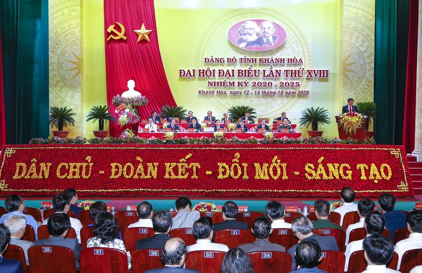 Quang cảnh Đại hội Đảng bộ tỉnh Khánh Hòa lần thứ XVIII, nhiệm kỳ 2020 - 2025.