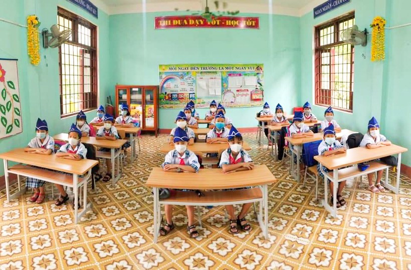 Nhiều trường học tại vùng cao Quảng Trị khó triển khai dạy học trực tuyến vì thiếu thiết bị học tập và  mạng Internet. (Ảnh Trường TH&THCS Triệu Nguyên)
