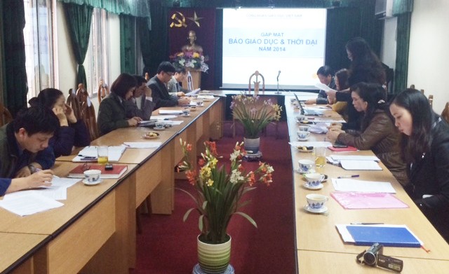 Tăng cường phối hợp giữa Công đoàn Giáo dục Việt Nam với báo Ngành