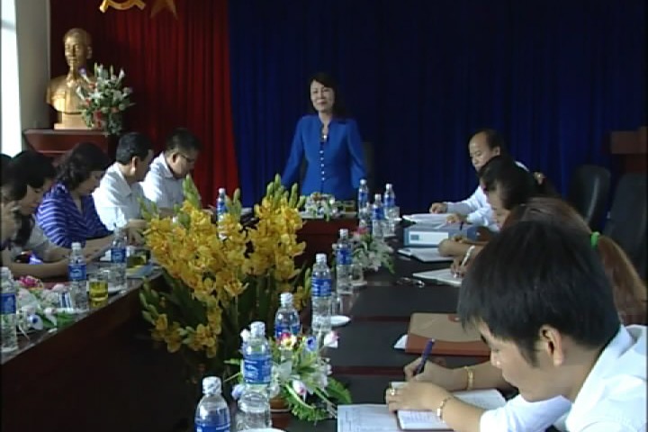 Thứ trưởng Bộ GD&ĐT Nguyễn Thị Nghĩa làm việc với Phòng GD&ĐT Thành phố Điện Biên Phủ