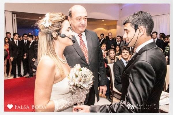 Giới trẻ Argentina trả tiền để được làm đám cưới giả