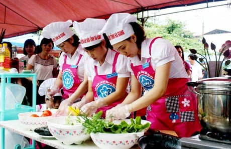 Quảng Nam: Hội thi “Nữ công gia chánh” Công đoàn GD Nông Sơn