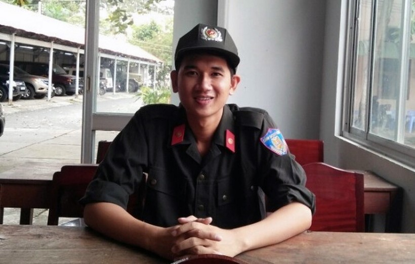 Chiến sĩ Cảnh sát cơ động Nguyễn Thái Ngạn đạt điểm 10 môn Sử.