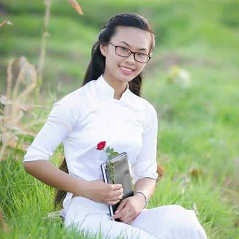 Nguyễn Thùy Linh (xã Hưng Lộc, huyện Hậu Lộc), thí sinh đạt điểm cao nhất khối C, cụm thi tại Thanh Hóa.