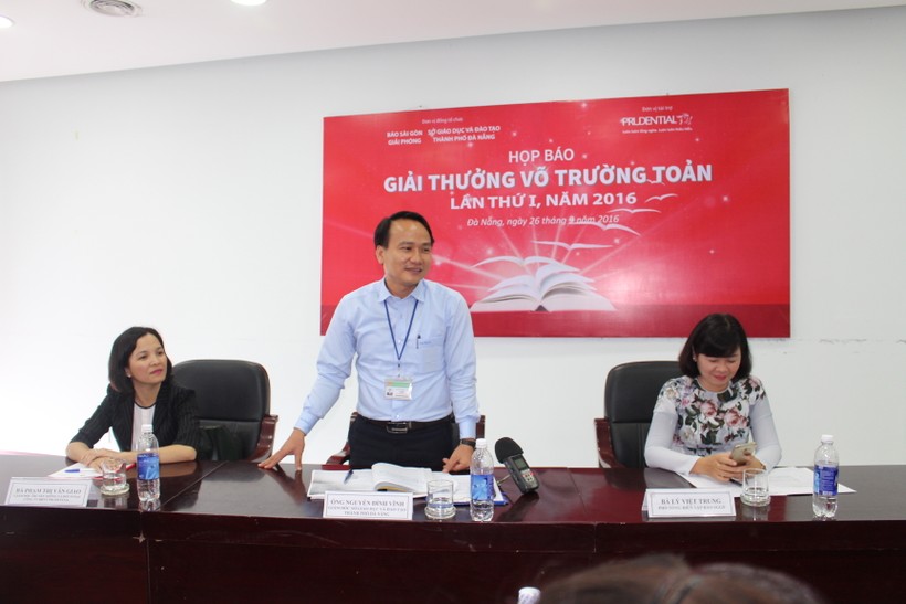 Ông Nguyễn Đình Vĩnh - Giám đốc Sở GD&ĐT Đà Nẵng - cho biết: Giải thưởng Võ Trường Toản năm tới sẽ mở rộng để vinh danh GV ở bậc ĐH, CĐ.