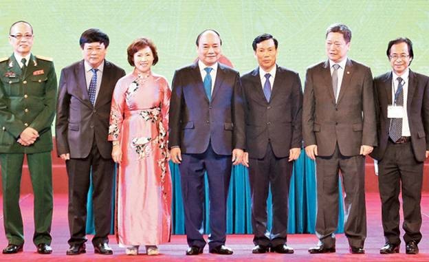 Thủ tướng Nguyễn Xuân Phúc và các đại biểu tại Lễ phát động