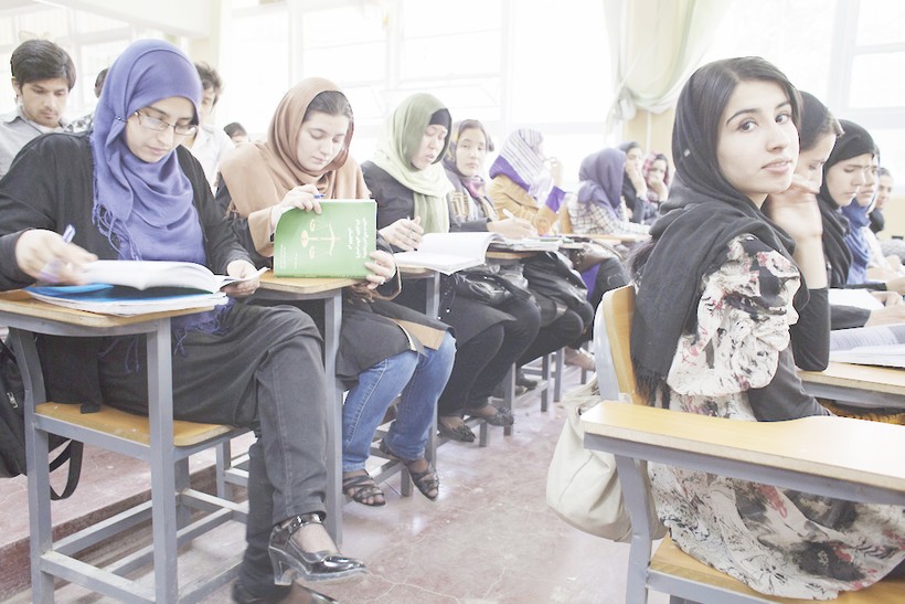 Phụ nữ Afghanistan:  Gian nan con đường đại học