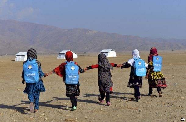 Afghanistan: Nhiều trường học vẫn nằm giữa làn đạn